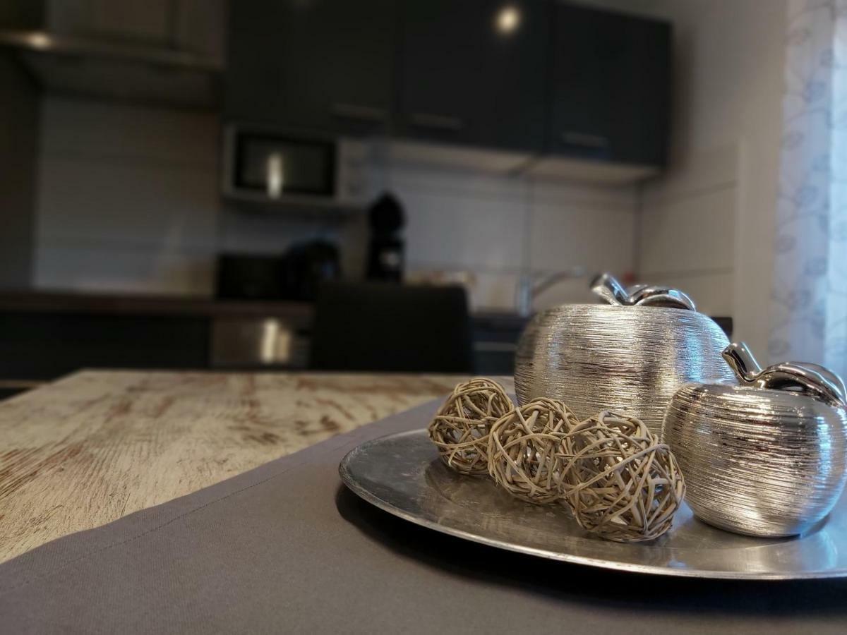 Apartment Claudia Sinsheim Bagian luar foto