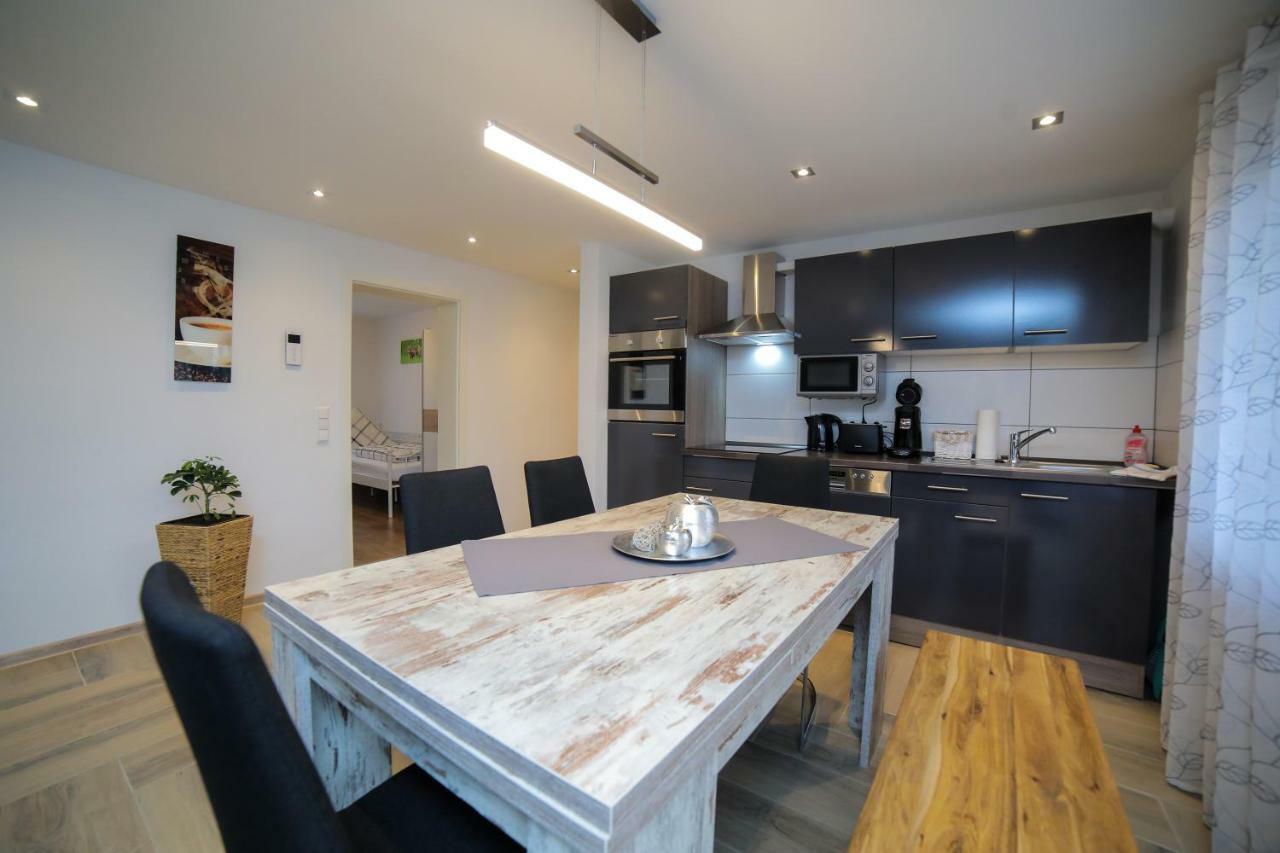 Apartment Claudia Sinsheim Bagian luar foto