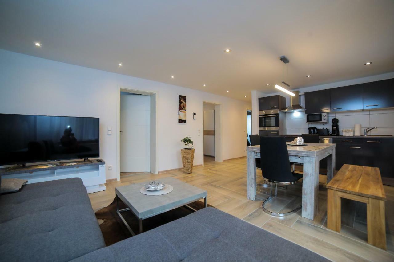 Apartment Claudia Sinsheim Bagian luar foto