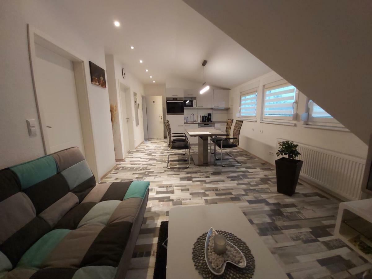 Apartment Claudia Sinsheim Bagian luar foto